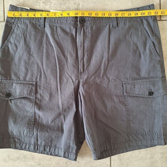 Izod Cargo Shorts Mens 42 Gray color - Picture 3 of 6
